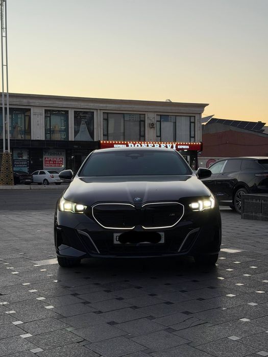 Bmw i5 Edrive40L 713 км Запас хода