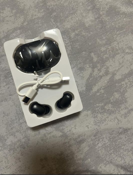 Bluetooth слушалки  Чисто нови!!