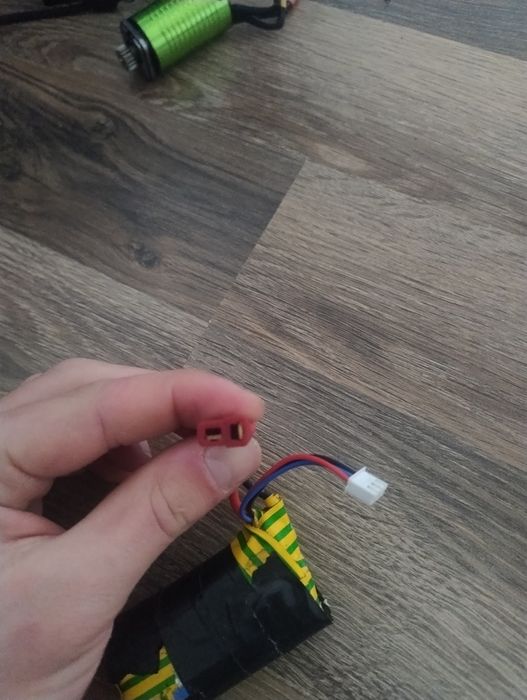 Baterie mașină cu telecomanda 7.4v 2s 1500 mah