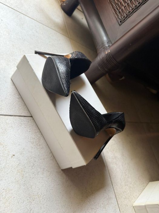 Casadei pumps …………