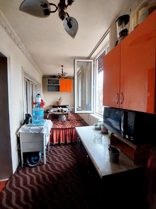 Юнусабад 15.4/2/5 своя