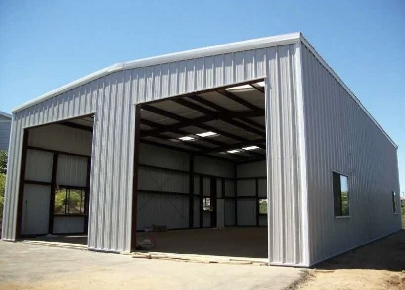 Строим ангары, склады, фермы | Монтаж сэндвич-панелей и профлиста |