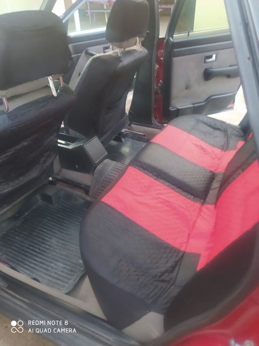 Продаю машину Audi 100