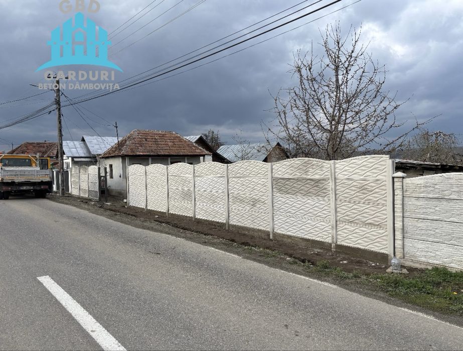 Garduri din placi de beton