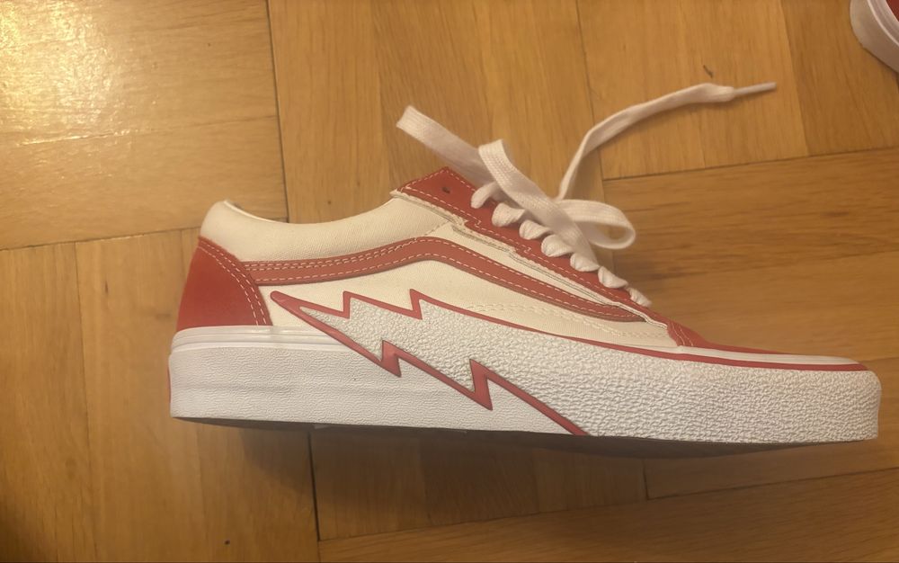 Скейт обувки Vans