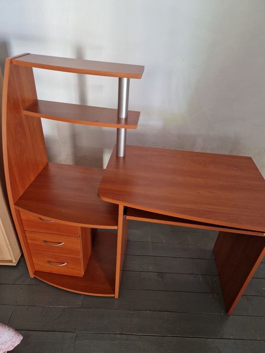 Vand Boltari 15/60 cm tigla si cuie de 80 si 90mm plys canapea extensibila 2xfotolii si un biroua