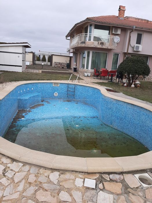 Продава почти нов филтър за басейн