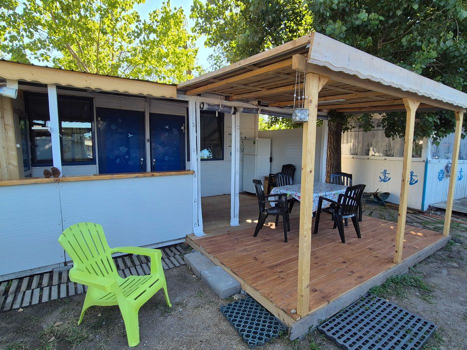 бунгало / каравана 30 метра от плажа , първа линия , Арапя