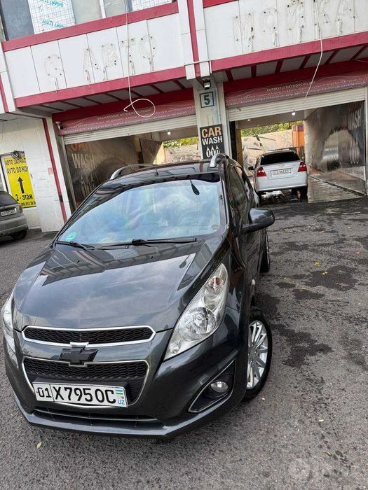 Spark 4 pozitsiya sotiladi