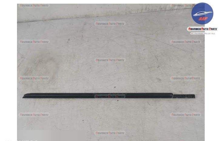 Ornament Cromat Perie Geam Usa Dreapta Fata Jaguar XE X760 2014 2015 2