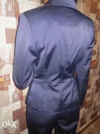 Продам женский костюм, р.42.