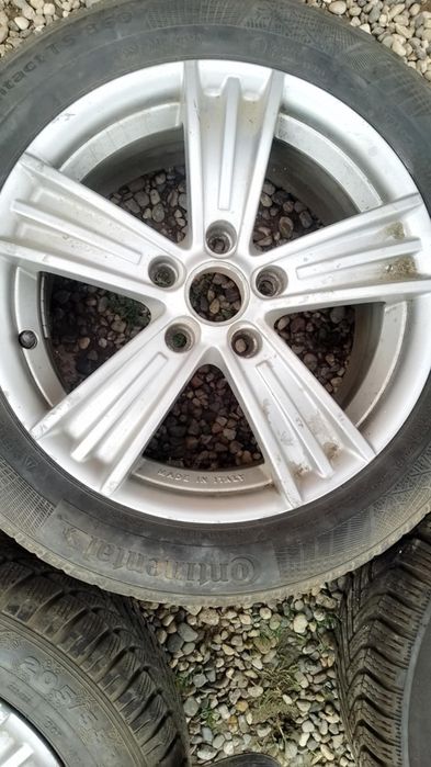 Cauciucuri de vanzare