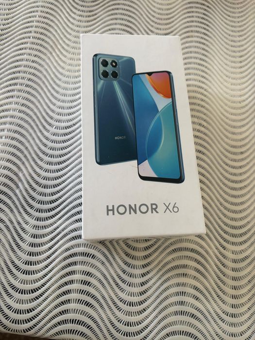 Продам телефон в хорошем состояни