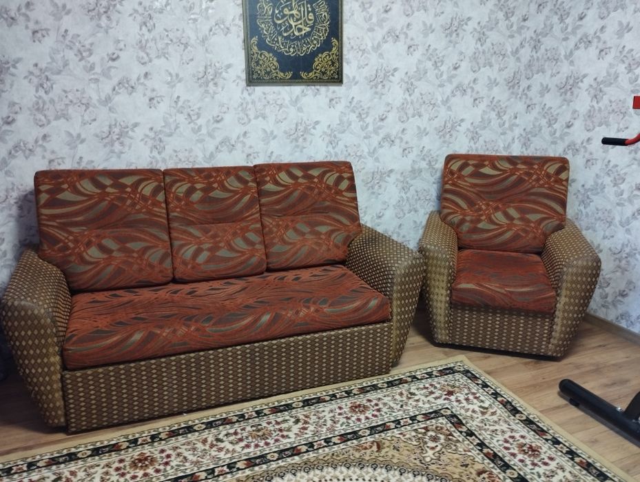 Отличный диван,мягкий уголок