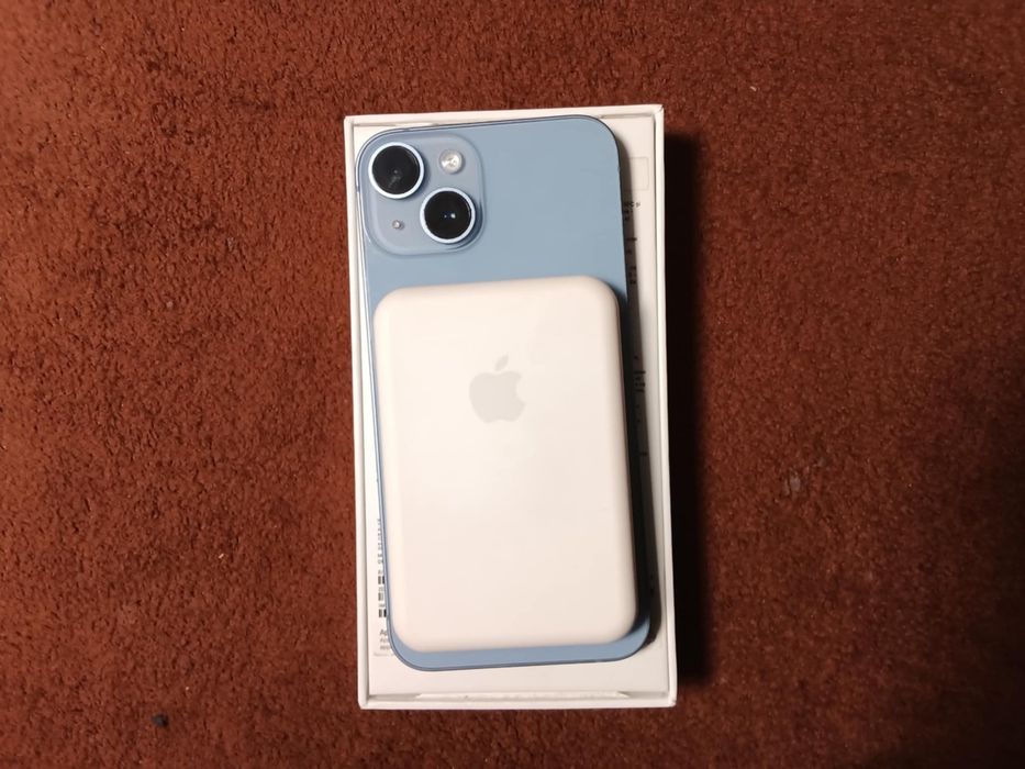 Vand iphone 14 impecabil