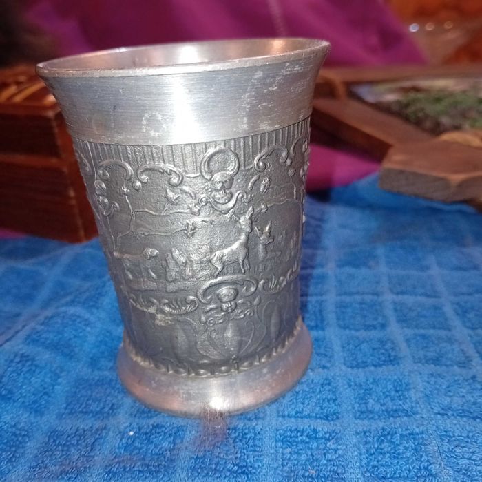 Чаши, Халби от калай