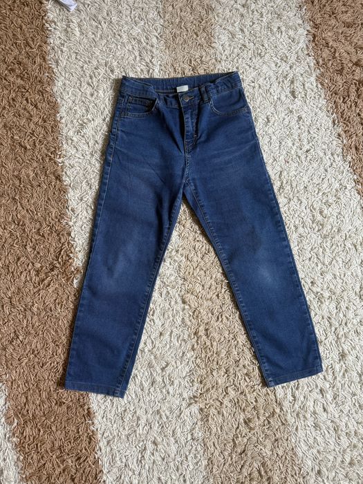 Продам джинсы на мальчика