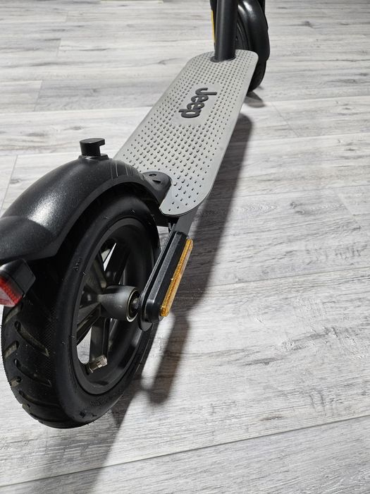 Trotineta electrica JEEP ca noua