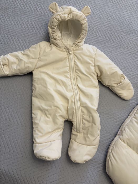 Продам новый конверт с комбезом на выписку