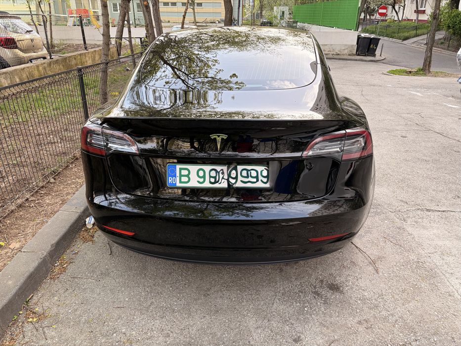 Vând Tesla Model 3 Standard Range Plus (SR+)306 CP