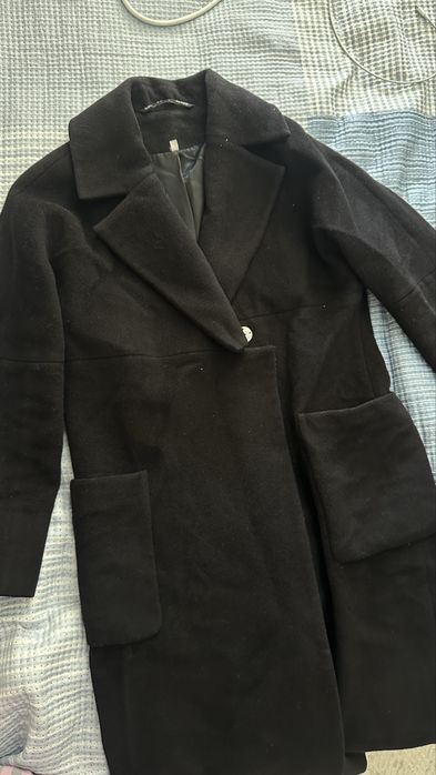Продам пальто черное