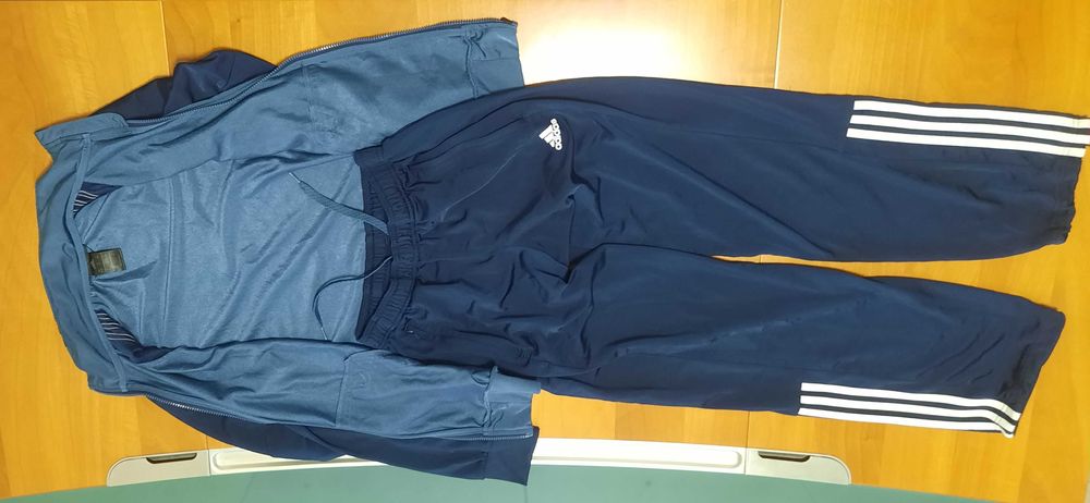 Adidas-Много Запазен