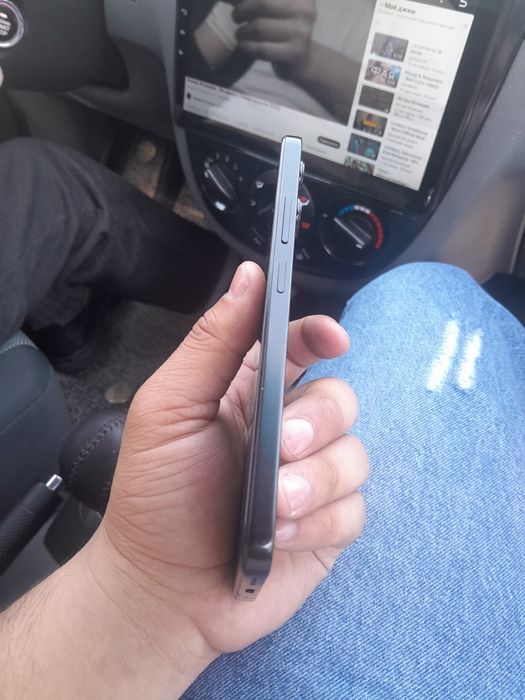 Редми 12  8га 256 гб холати зор