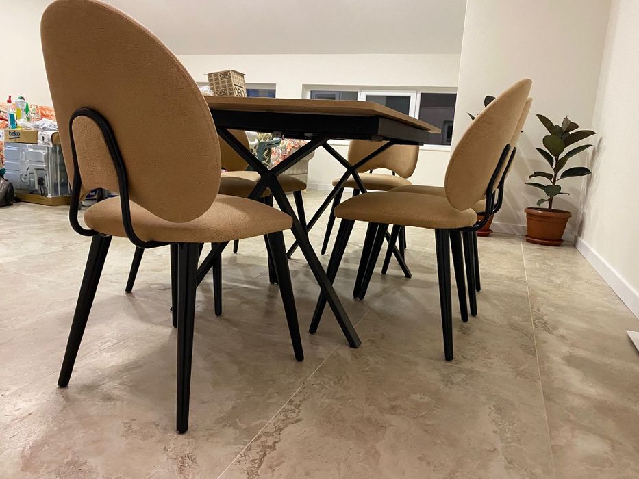 Трапезна разтегателна маса