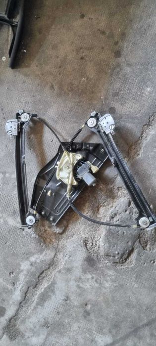 Macara usa fata spate stanga dreapta Maserati Ghibli