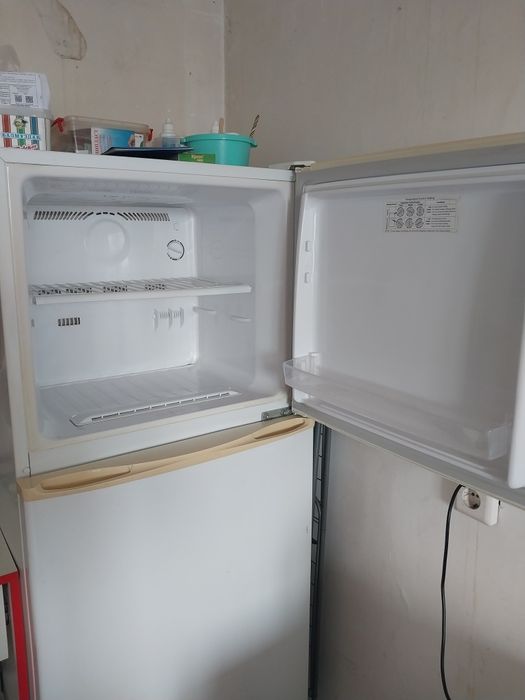 Продам холодильник Самсунг