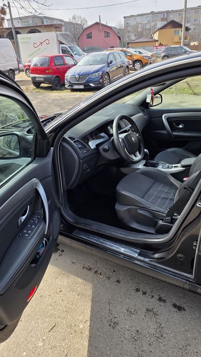 Vând Renault laguna 3