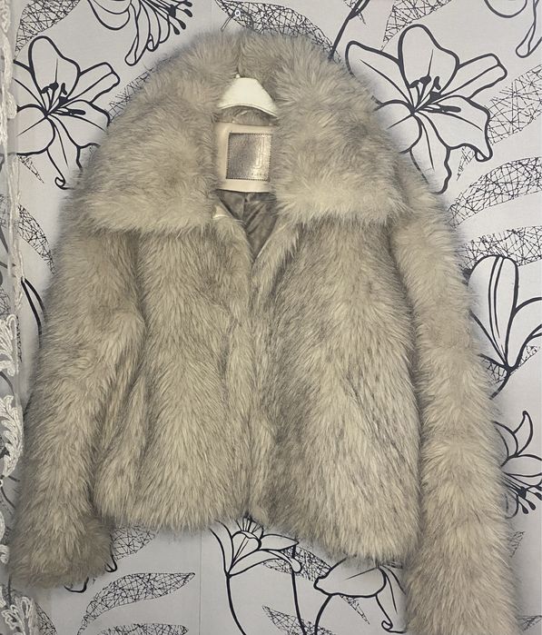 Зимно късо яке във много добро състояние