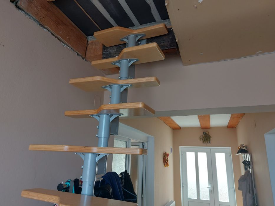 Scară HOUSTON 12 trepte fag, 291 cm.