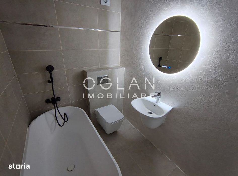 Penthouse 4 cam, terasa 78 mp, La Cheie, D. Stanca