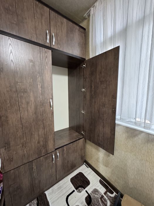 Shkaf sotiladi holati a’lo arzon