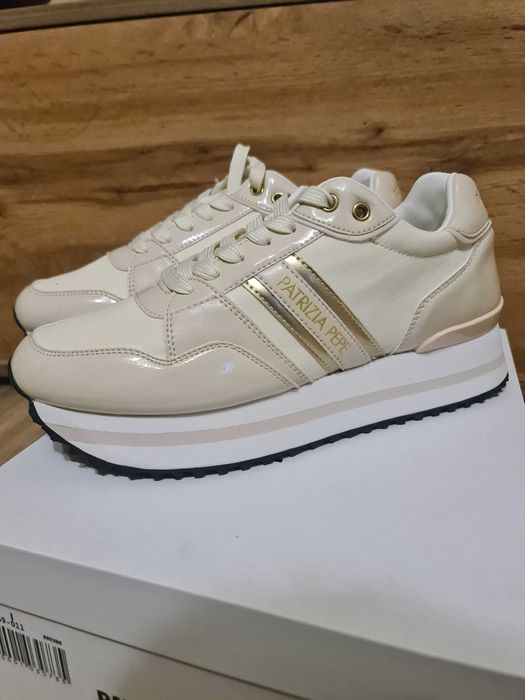 Patrizia pepe  сникърси