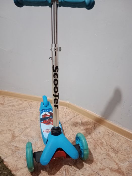 Продаю Самакат "Scooter"