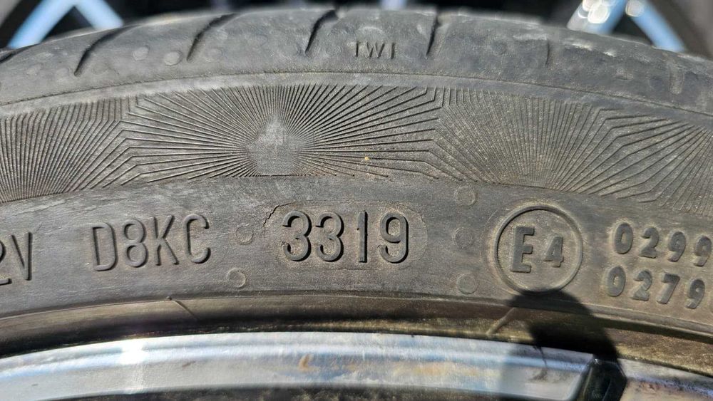 Jante Aliaj BMW M OEM + Cauciucuri Vara 235 / 35 / R19