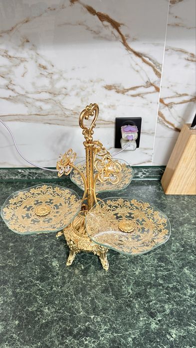 Продам менажницу для сухофруктов