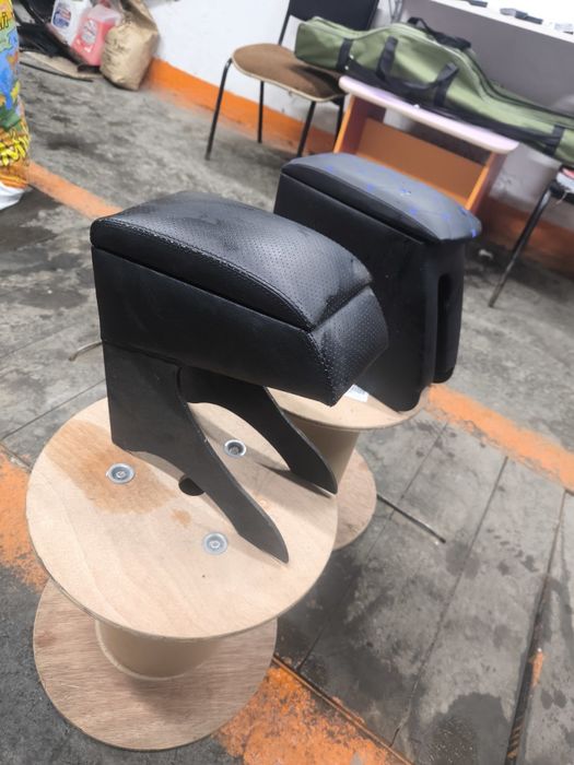 Продам подлокотники универсальные