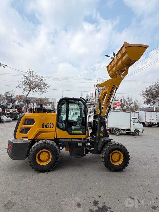 Погрузчик MAXBULL SW 920 - 0,8 куб + челюсть