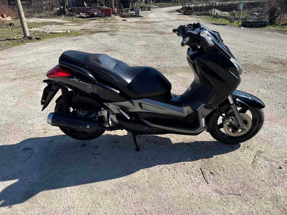 Yamaha X-max 250i