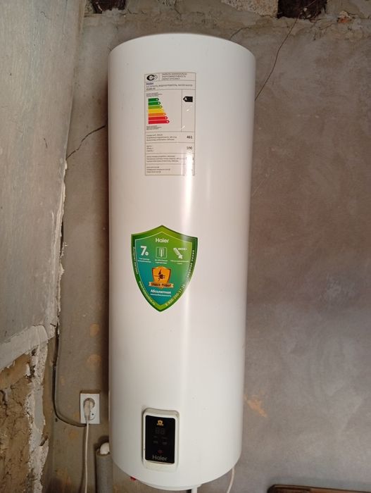 Ariston ishlab turgan yengide