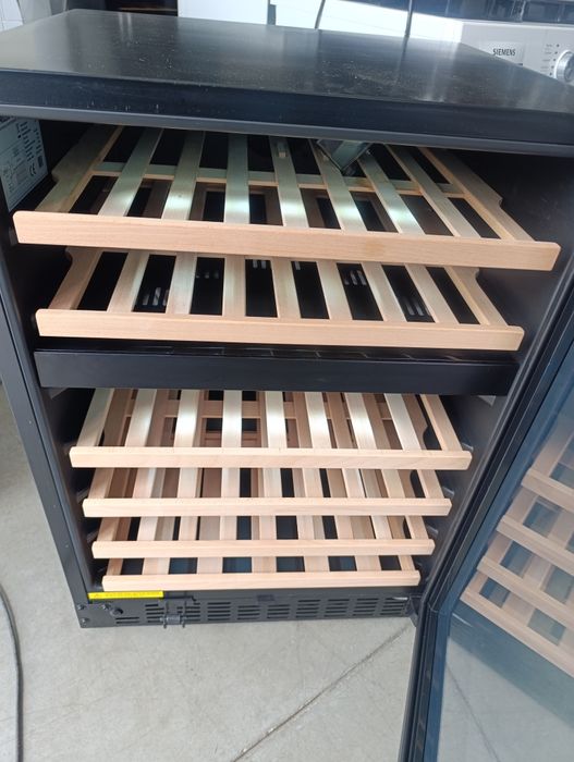 Нова!!!  Хладилна Витрина FRILEC за вино 44 бутилки