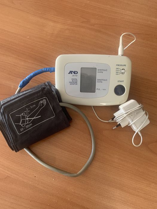 Тонометр  б/у продам