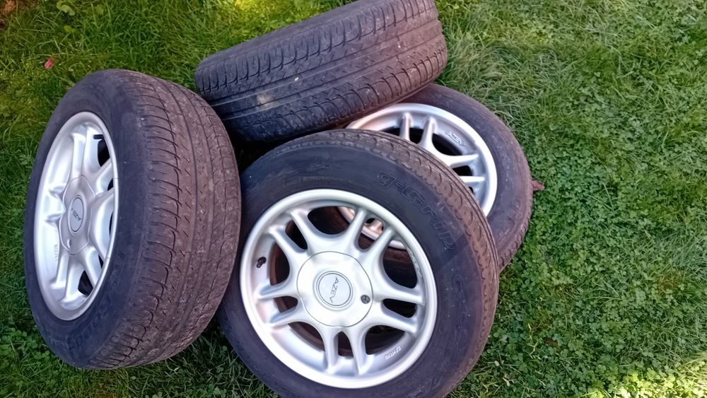 5/112/57.     205/60/15