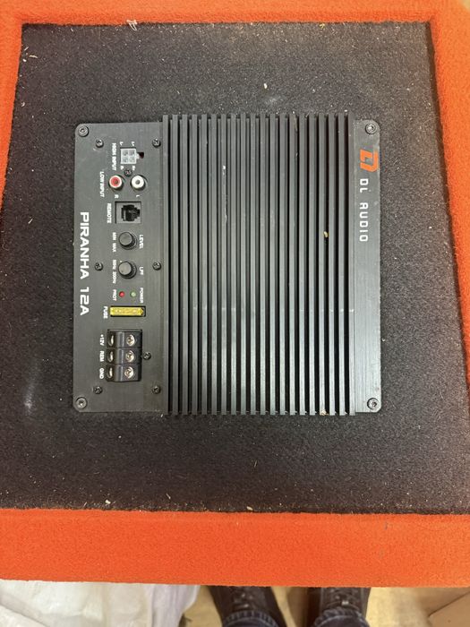 Колонка сабвуфер с усилителем