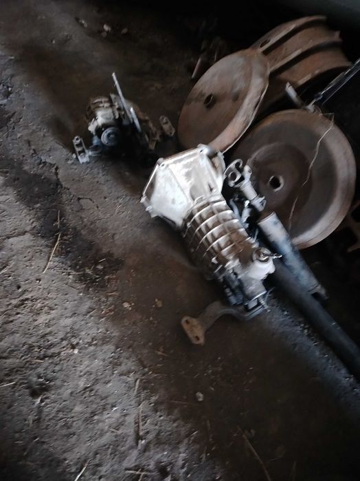 Ваз-2121 4x4 в не рабочем состоянии.