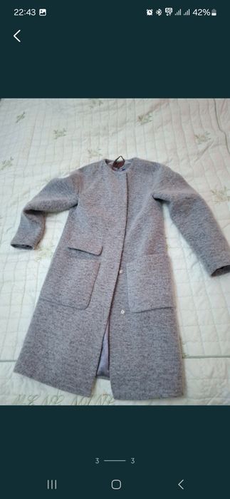 Продам пальто беж м серое