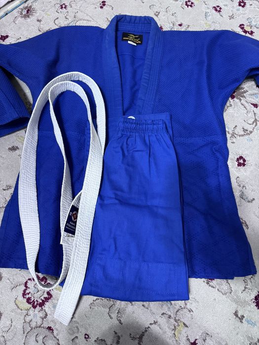 Продам Кимано Дзю-до размер 150